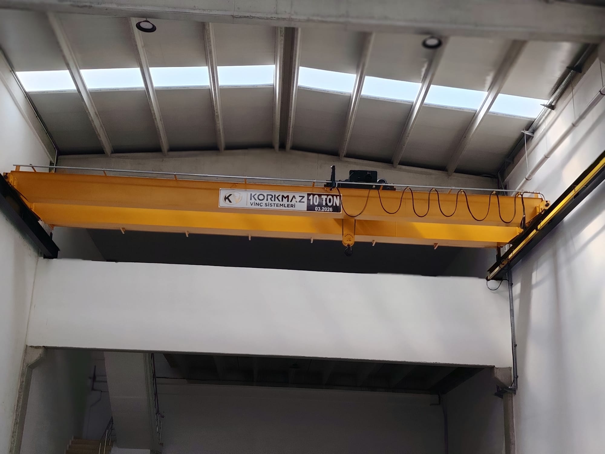 DOUBLE GIRDER OVER HEAD CRANE